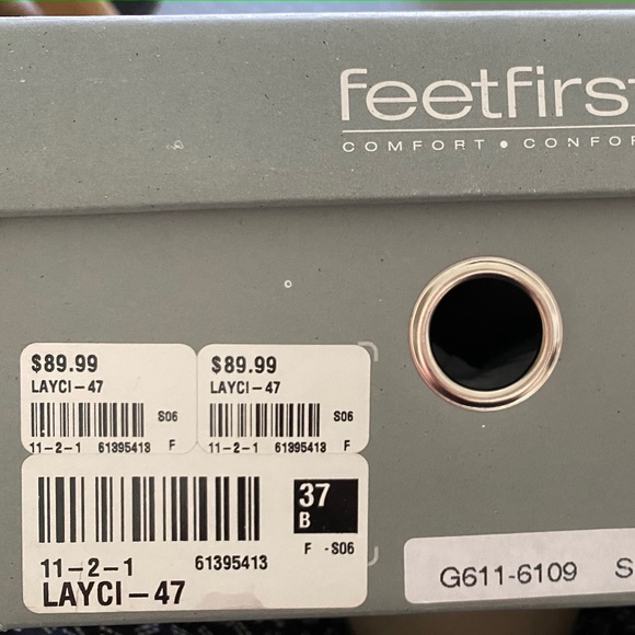 Women's Green Suede Mule Flats - Picture 2 of 2